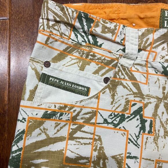 Pepe Jeans Vintage Y2K Tropical AOP Ripstop Shorts White Tan Green Men's Size 36 - Picture 2 of 9